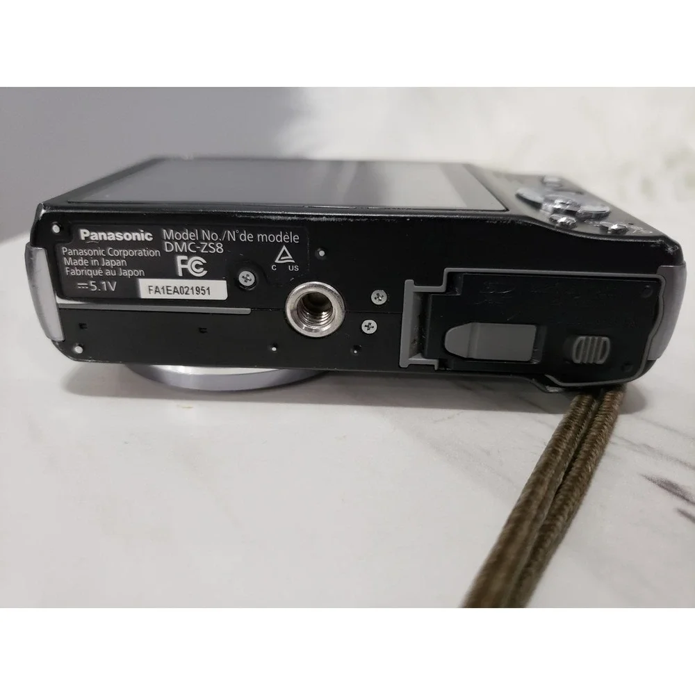 BROKEN Panasonic Lumix DMC-ZS8 3